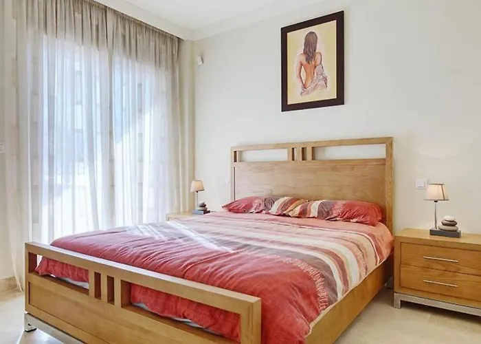 Spacious Stunning Views 2-bed Appartement *