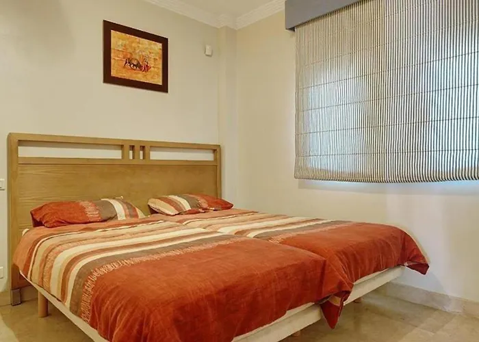 Spacious Stunning Views 2-bed Appartamento *