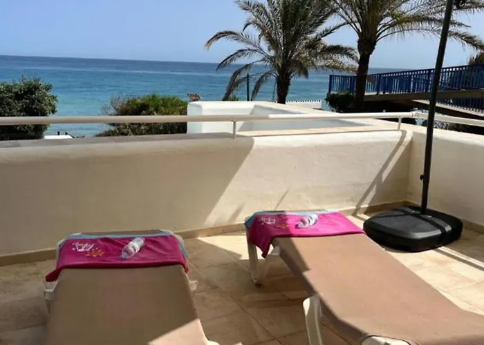 Spacious Stunning Views 2-bed Апартаменти *